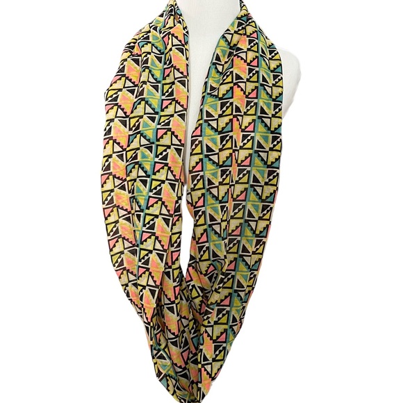 American Eagle Colorful Geometric Print Infinity Scarf - Picture 4 of 6